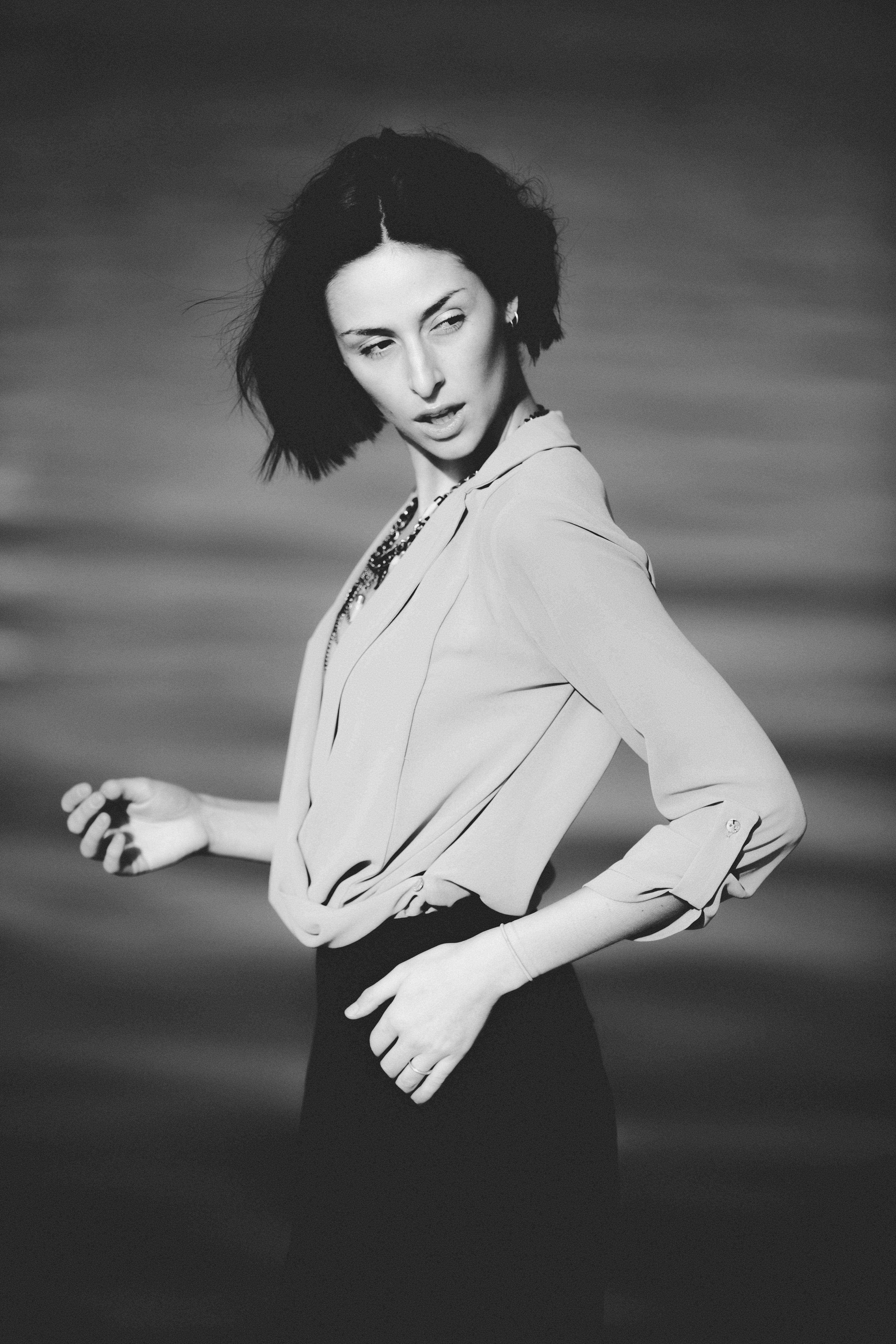 NOIR ELEGANCE, frame A01